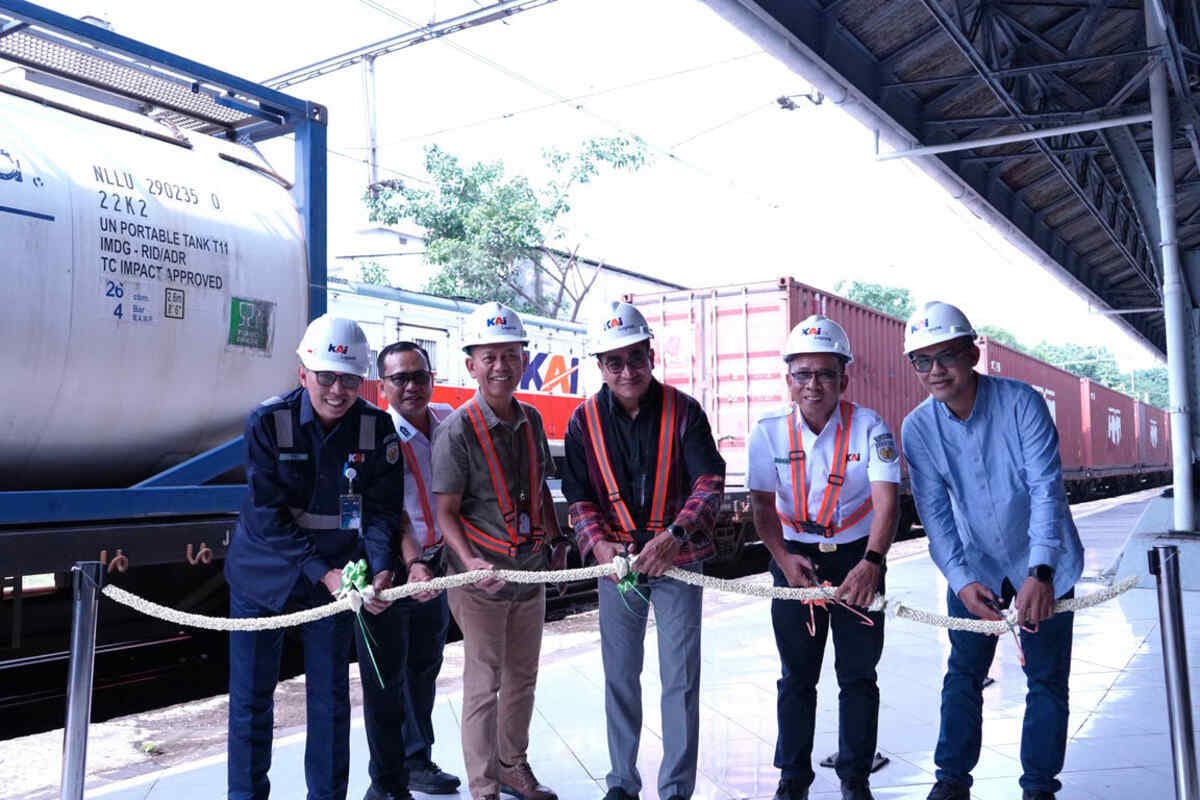 KAI Logistik Luncurkan 2 Rangkaian KA Kontainer Baru (Foto; VRITIMES.com)