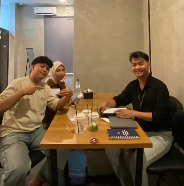 Profesional Muda Bangun Layanan Manajemen. sumber : vritimes.com
