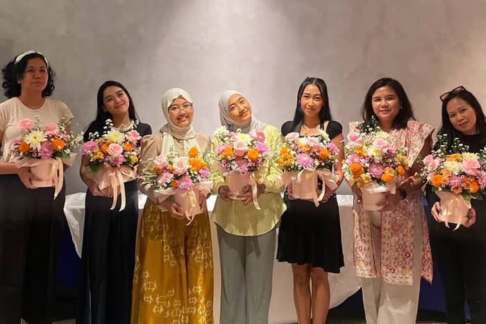 Workshop Blooming Day Bersama Rose_Dazzley (Foto: VRITIMES.com)