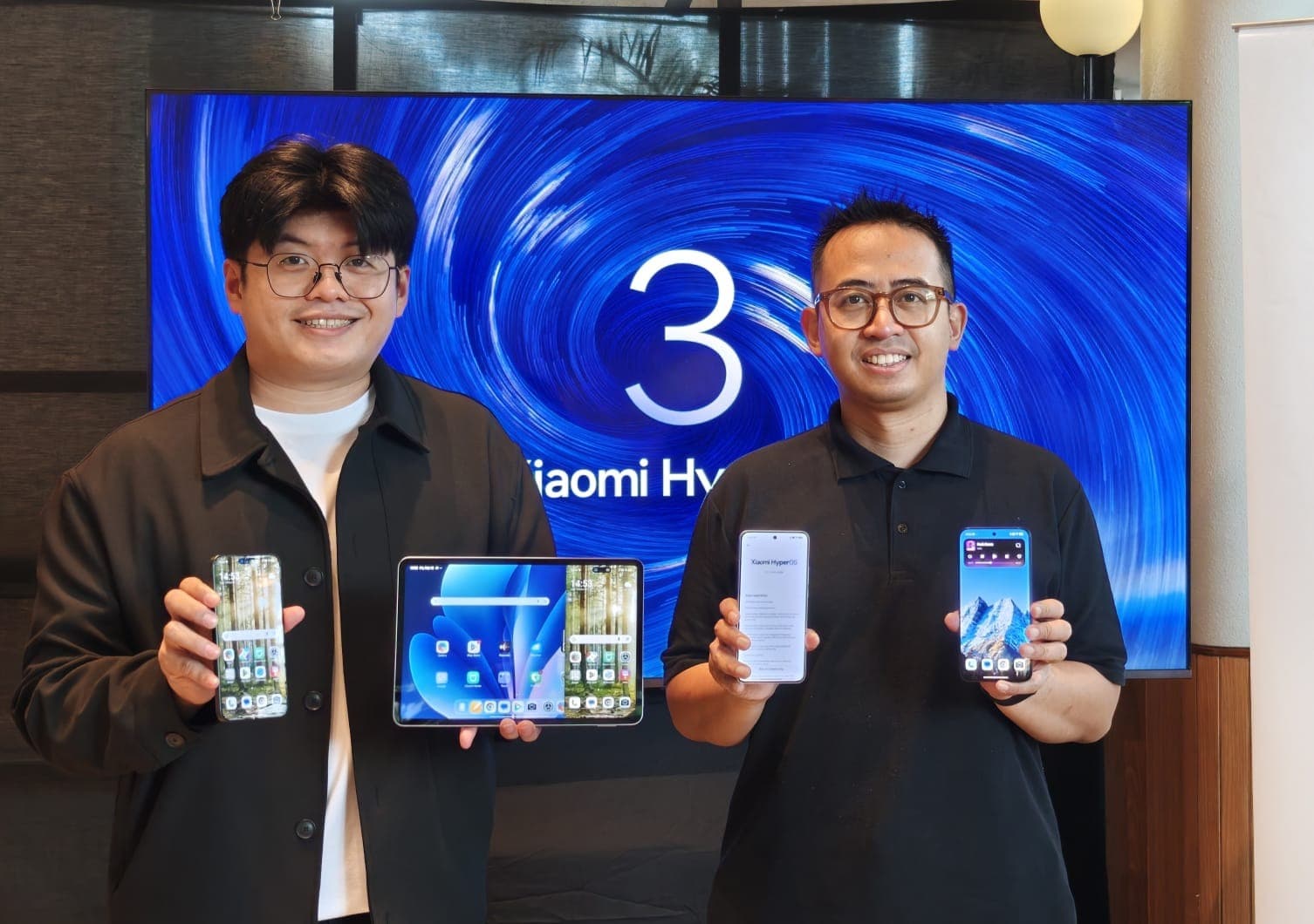 Foto: Jeksen, Product Lead Marketing Xiaomi Indonesia; Abee Hakiim, Head of PR Xiaomi Indonesia
