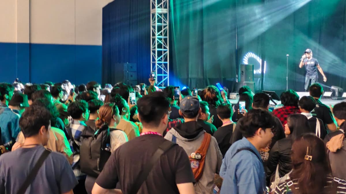 AFAID 2026 mendatangkan sejumlah pegiat karya musisi dan pop kultur di bidang anisong, ACG dan lain sebagainya. Salah satu yang diundang adalah Dave Rodgers, dikenal sebagai King of Eurobeat. (FOTO: Seno)