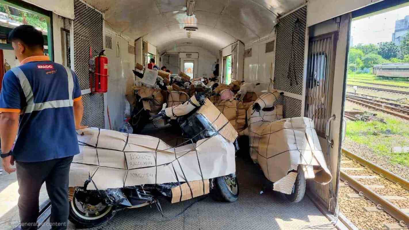 KAI Logistik Kirim 1.425 Motor dari Yogyakarta Saat Libur Panjang