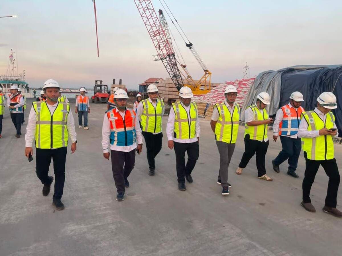 BP BUMN Tinjau Operasional Pelindo Gresik, Perkuat Layanan Logistik Nasional